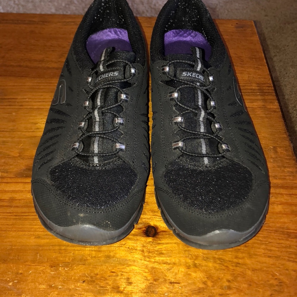 Sketchers flex shoes
